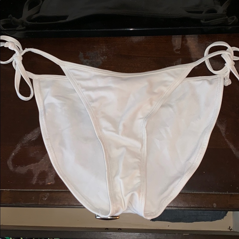 Body glove bikini bottoms